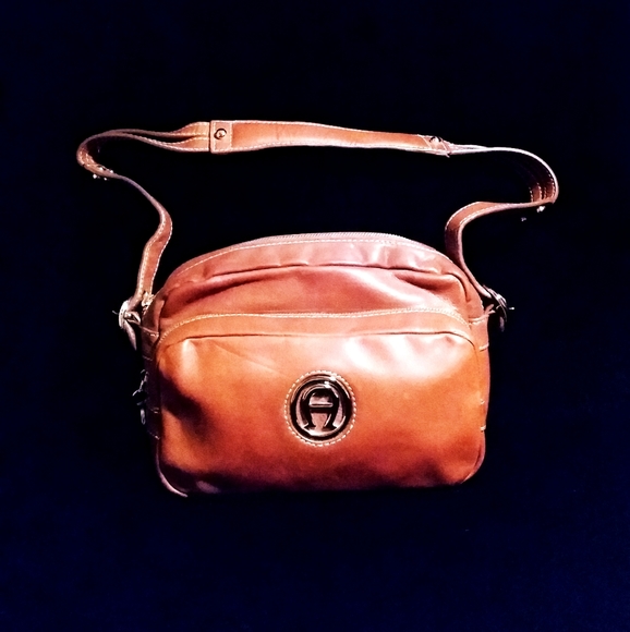 Etienne Aigner Handbags - Rare Vintage Etienne Aigner Leather Shoulder Bag❤